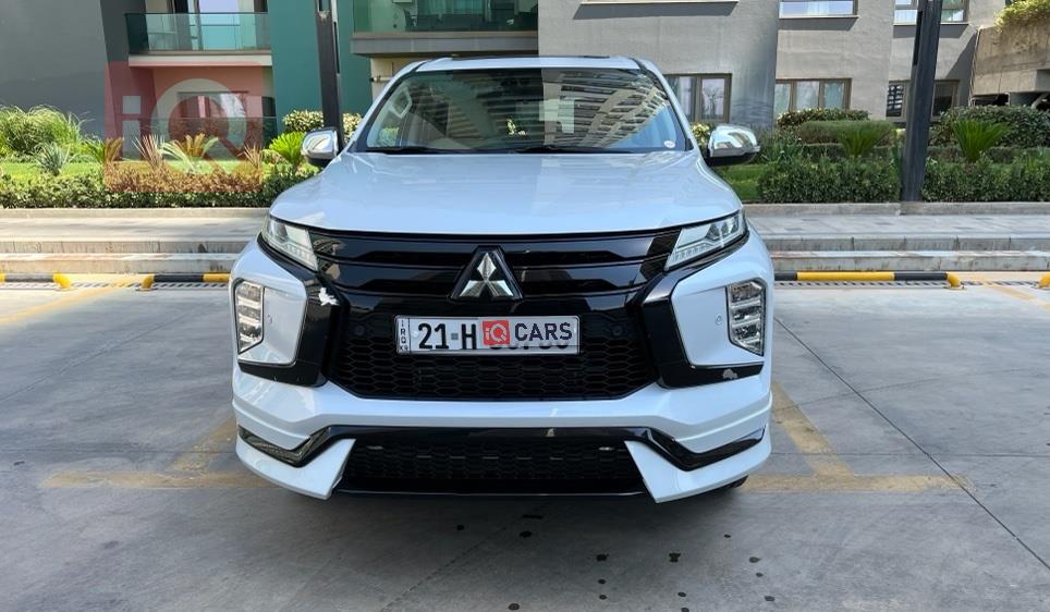 ميتسوبيشي باجيرو سبورت